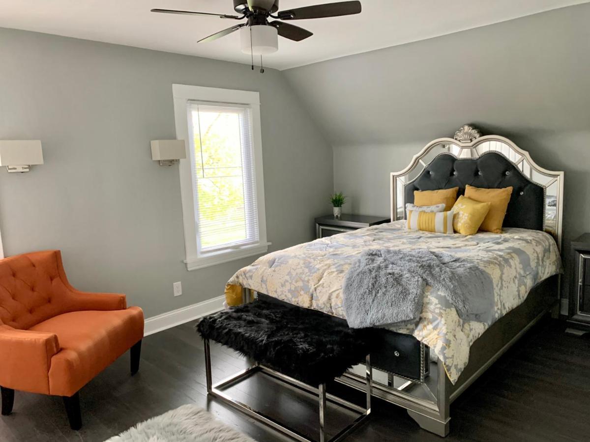 The Oakwood Cottage- With Private Yard & Parking, Minutes From Falls & Casino By Niagara Hospitality Niagara Şelalesi Dış mekan fotoğraf